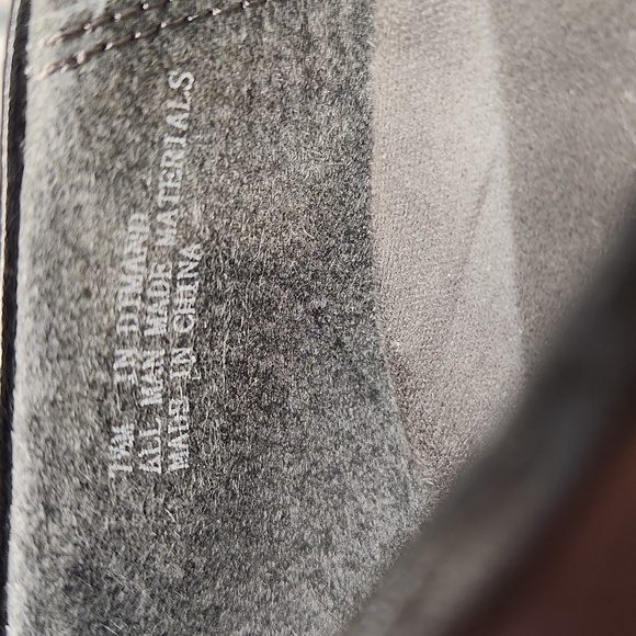 Aerosoles Black Faux Leather 2 inch Pumps, Vegan - Picture 3 of 5